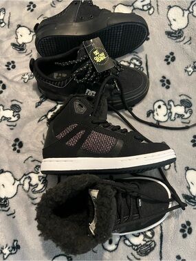 DC Kids Black High-Top Sneakers with White Midsole